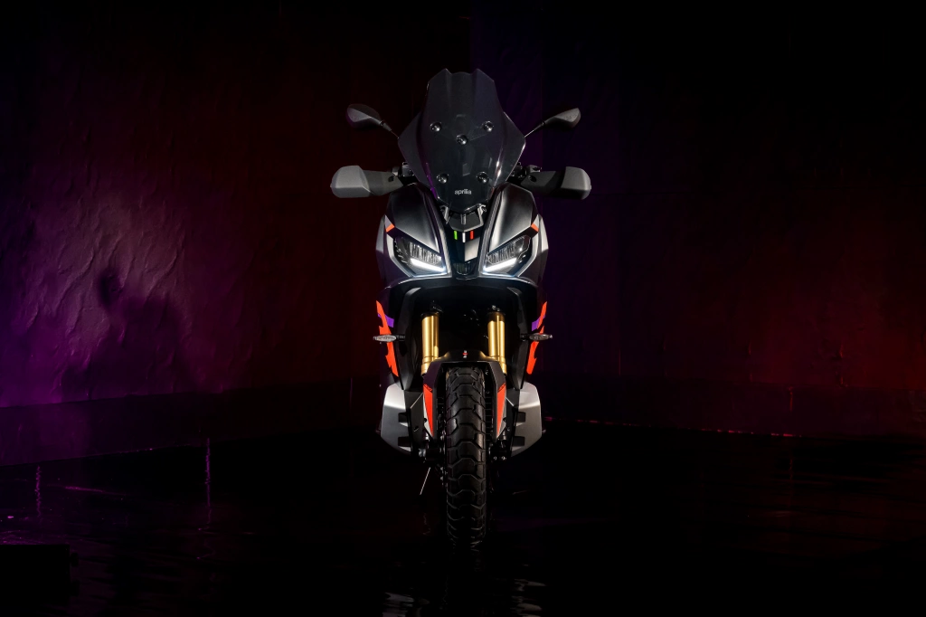 Die Aprilia SR GT 400 Rally Replica ist READY FOR ANYTHING